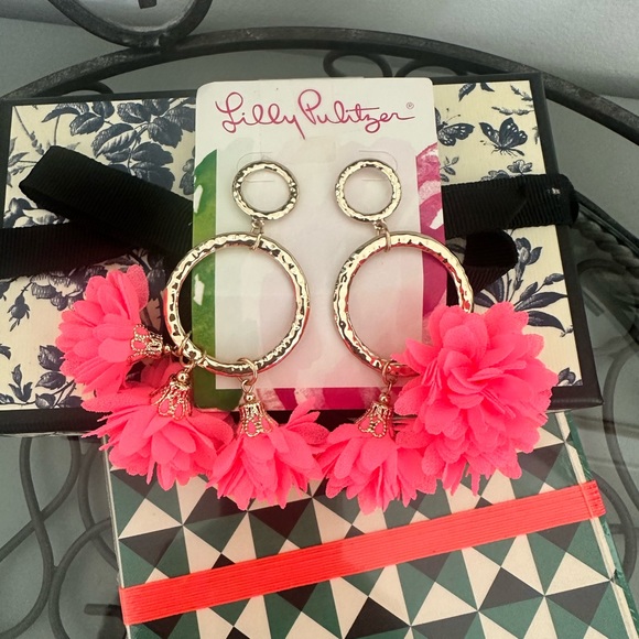 Lilly Pulitzer Accessories - Lilly Pulitzer Cascading Petals Hoop Earrings